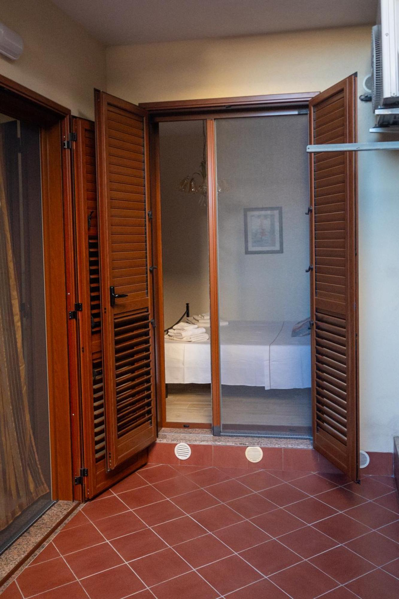 Corallo Holiday House Acitrezza Ачи-Трецца Екстер'єр фото
